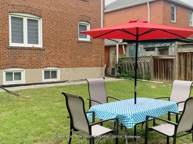 55 Raeburn Avenue, Toronto, ON, M3H 1G9 - 25