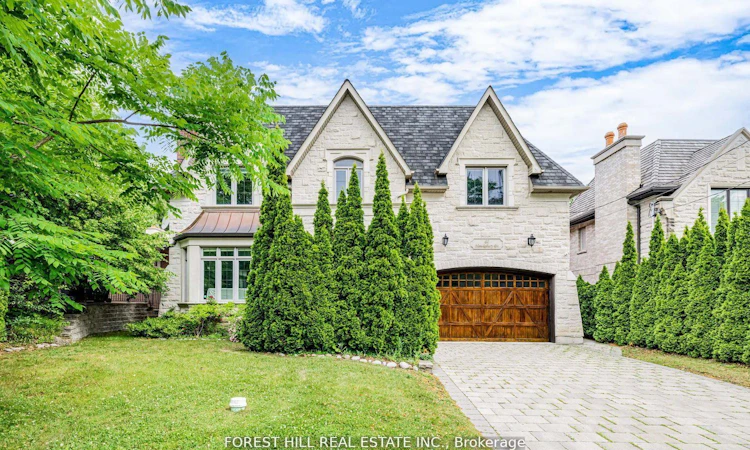 60 Hawksbury Drive