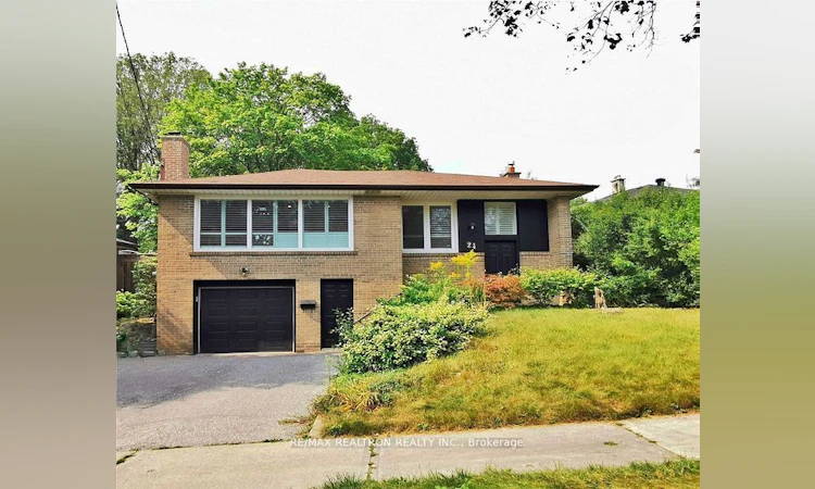 24 Fenelon Drive