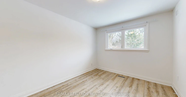 Main Floor-24 Fenelon Drive, Toronto, ON, M3A 3K3 - 30
