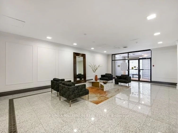 312-7 Bishop Avenue, Toronto, ON, M2M 4J4 - 3