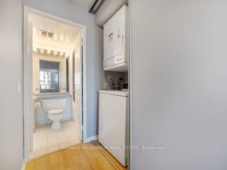 312-7 Bishop Avenue, Toronto, ON, M2M 4J4 - 7