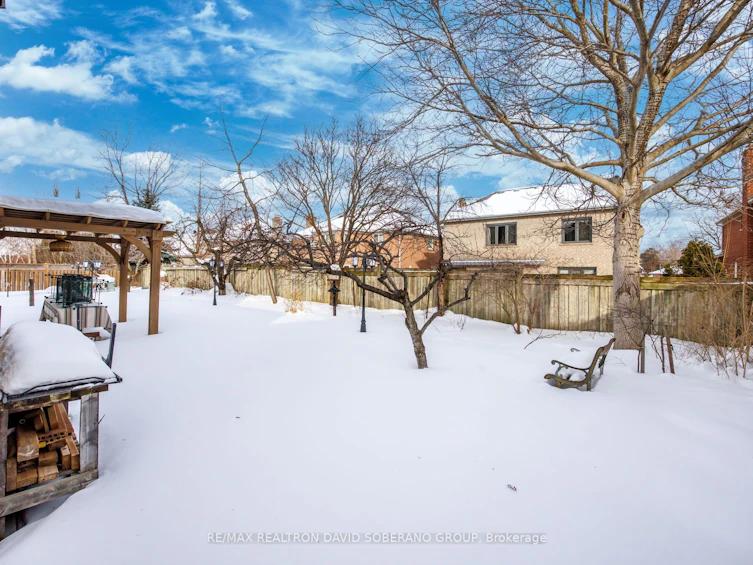 11 Thamesford Court, Toronto, ON, M3H 5Z9 - 33