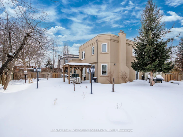 11 Thamesford Court, Toronto, ON, M3H 5Z9 - 35