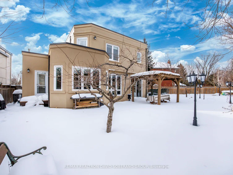 11 Thamesford Court, Toronto, ON, M3H 5Z9 - 34