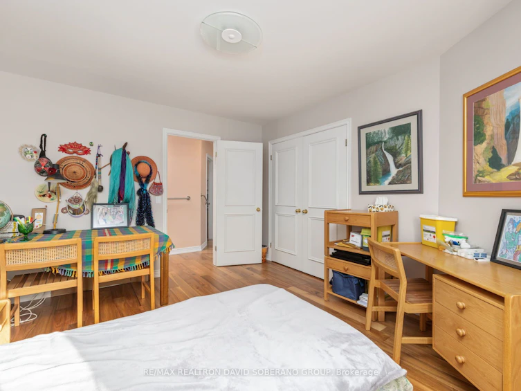 11 Thamesford Court, Toronto, ON, M3H 5Z9 - 26