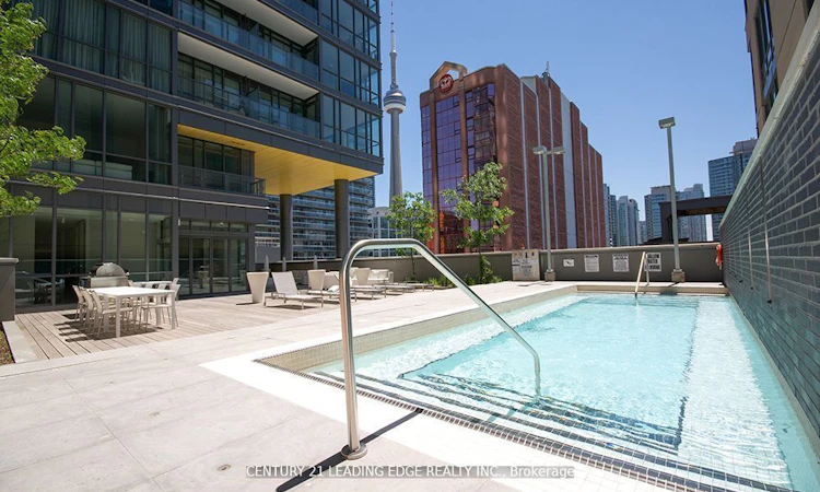 405-8 Charlotte Street