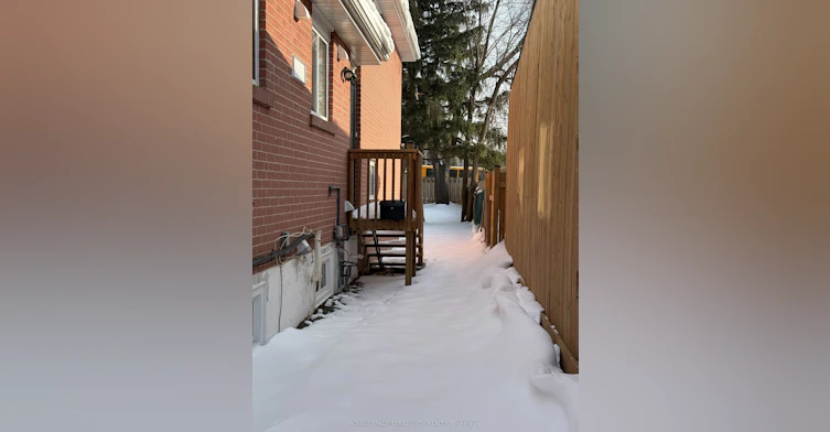 5 Rochelle Crescent, Toronto, ON, M2J 1Y3 - 3