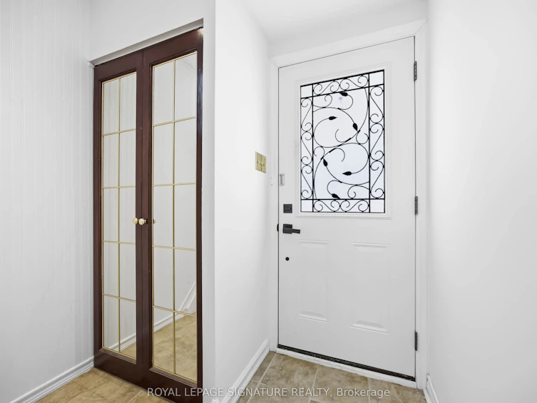 104 Marbury Crescent, Toronto, ON, M3A 2G4 - 2