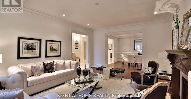 11 York Road, Toronto, ON, M2L 1H4 - 3