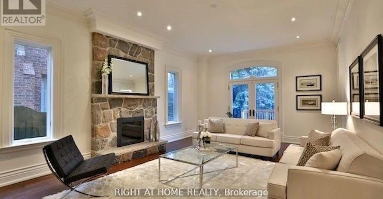 11 York Road, Toronto, ON, M2L 1H4 - 5