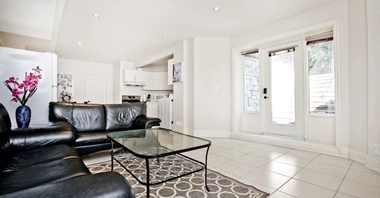 206 Kingsdale Avenue, Toronto, ON, M2N 3W9 - 2