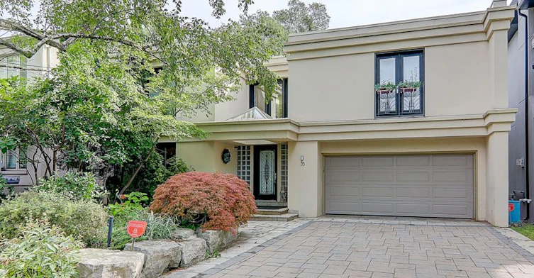 35 Gardiner Road E, Toronto, ON, M5P 3B6 - 2