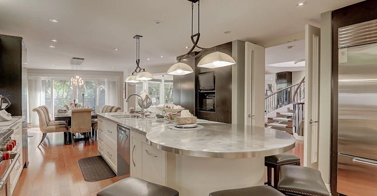 35 Gardiner Road E, Toronto, ON, M5P 3B6 - 13