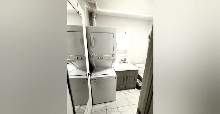 2-11 Saint Patricks Square, Toronto, ON, M5T 1W8 - 15