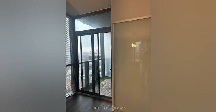 2807-110 Charles Street E, Toronto, ON, M4Y 1T5 - 5