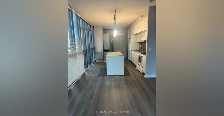 2807-110 Charles Street E, Toronto, ON, M4Y 1T5 - 3
