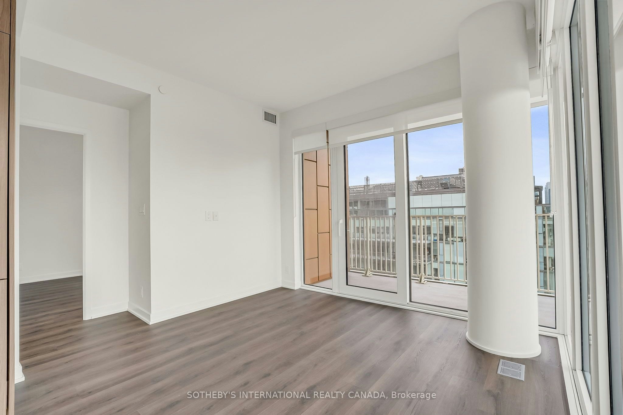 1416-88 Bathurst Street, Toronto, ON, M5W 0W8 - 4