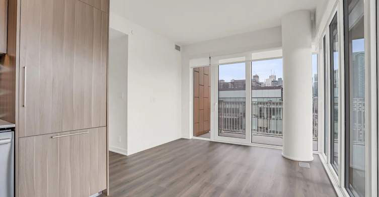 1416-88 Bathurst Street, Toronto, ON, M5W 0W8 - 7