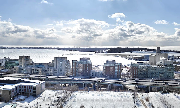 2009-15 Iceboat Terrace