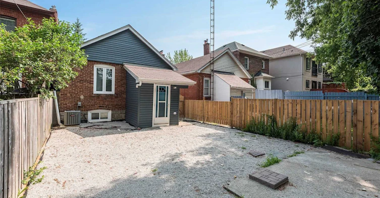 76 Lawrence Avenue W, Toronto, ON, M5M 1A6 - 17
