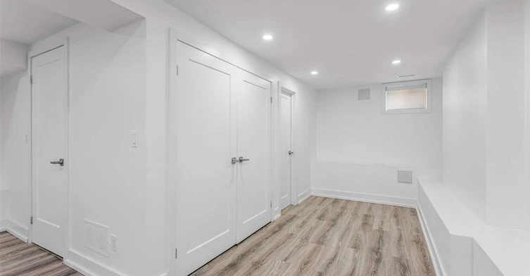 76 Lawrence Avenue W, Toronto, ON, M5M 1A6 - 10