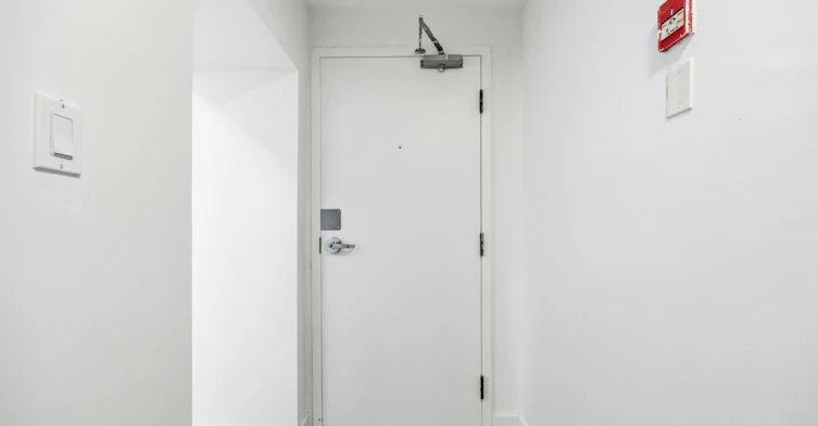 LOWER-1A Leonard Avenue, Toronto, ON, M5T 2P8 - 4