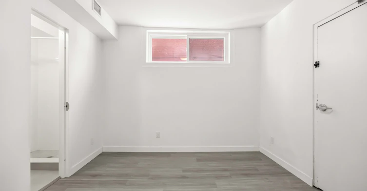 1-1A Leonard Avenue, Toronto, ON, M5T 2P8 - 13