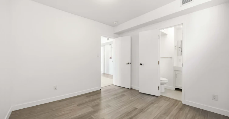 1-1A Leonard Avenue, Toronto, ON, M5T 2P8 - 12