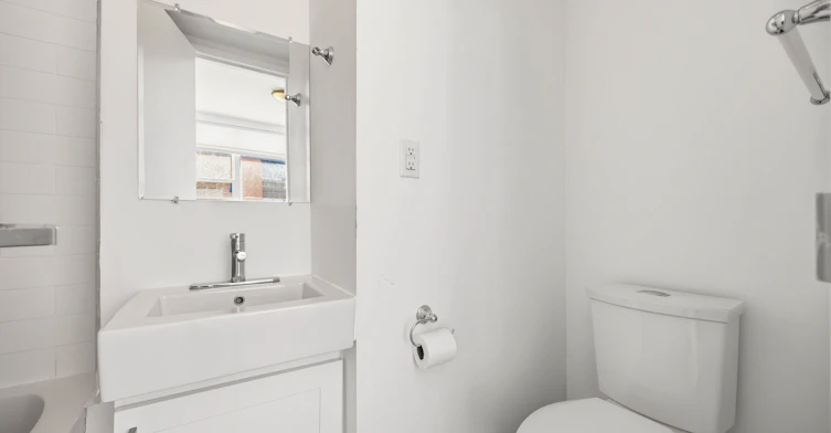 1-1A Leonard Avenue, Toronto, ON, M5T 2P8 - 17