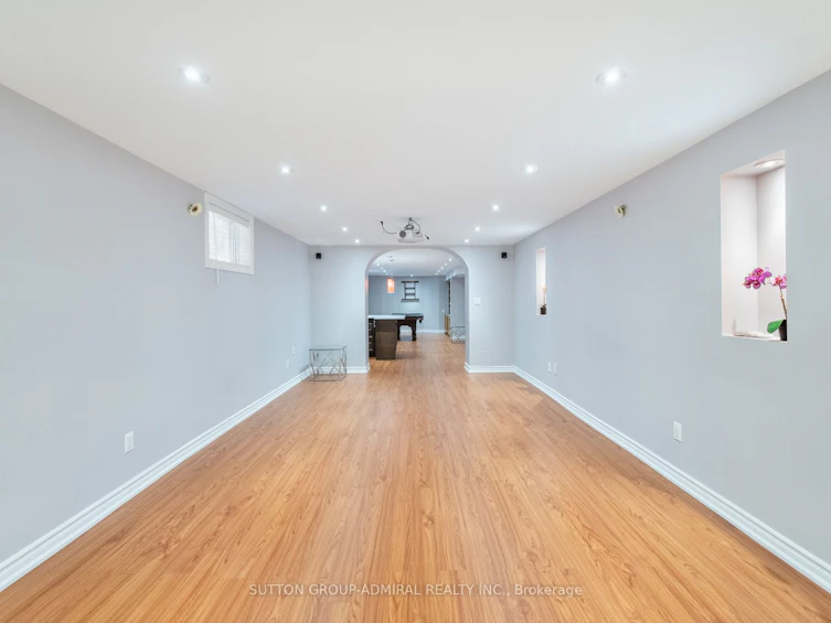 3 Larksong Court, Toronto, ON, M4A 2T5 - 37