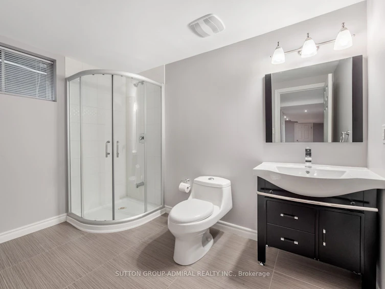 3 Larksong Court, Toronto, ON, M4A 2T5 - 39