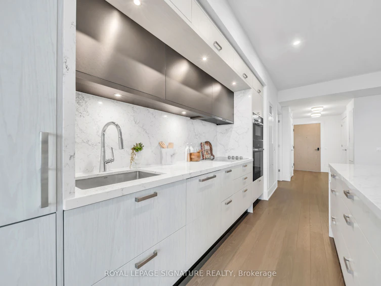 1201-10 Inn ON The Park Drive, Toronto, ON, M3C 0P9 - 15