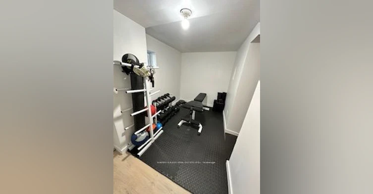 Lower-115 Northcliffe Boulevard, Toronto, ON, M6E 3K5 - 12