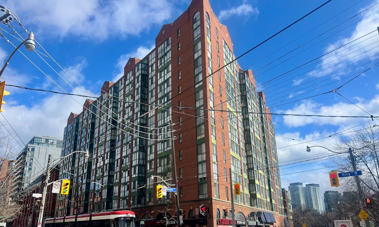 903-801 King Street W
