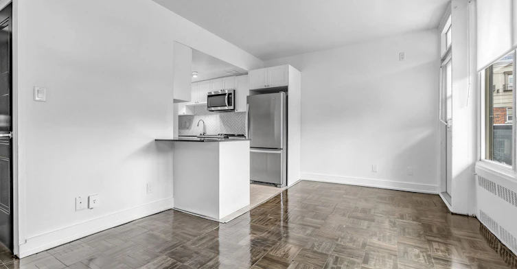 102-70 Spadina Road, Toronto, ON, M5R 2T6 - 10