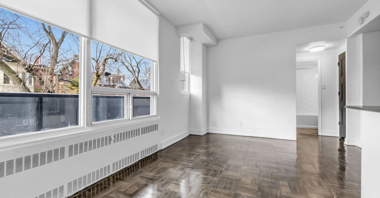 102-70 Spadina Road, Toronto, ON, M5R 2T6 - 12