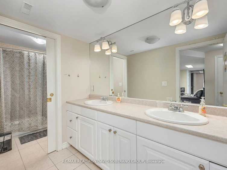 89 Allingham Gardens N/A, Toronto, ON, M3H 1X9 - 13