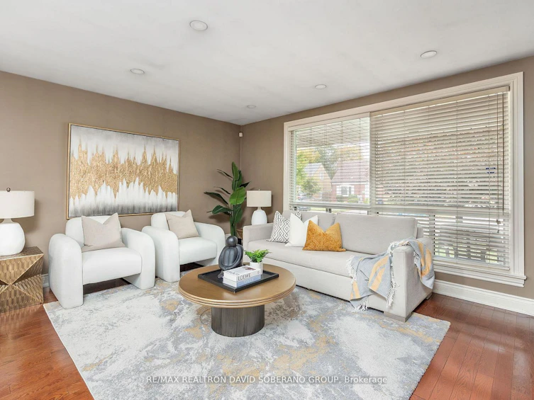 89 Allingham Gardens N/A, Toronto, ON, M3H 1X9 - 7