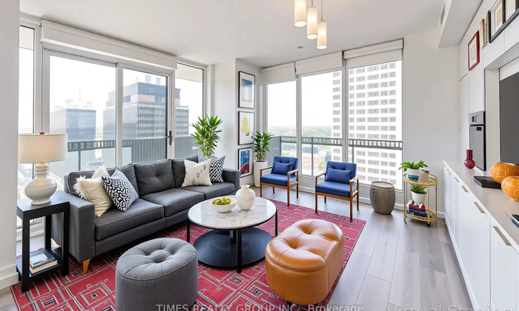 1102-8 Eglinton Avenue E