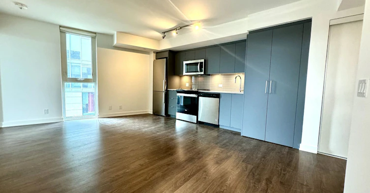 223-30 Tretti Way, Toronto, ON, M3H 0E3
