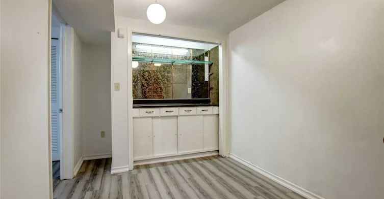 Lower-14 Angus Drive, Toronto, ON, M2J 2X1 - 11