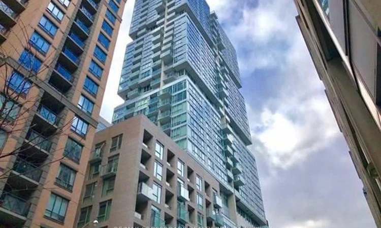 1708-199 Richmond Street W