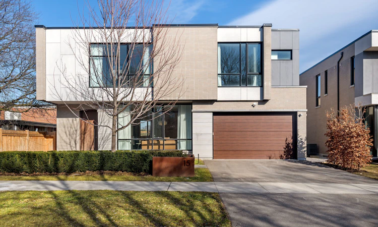 15 Fairmeadow Avenue
