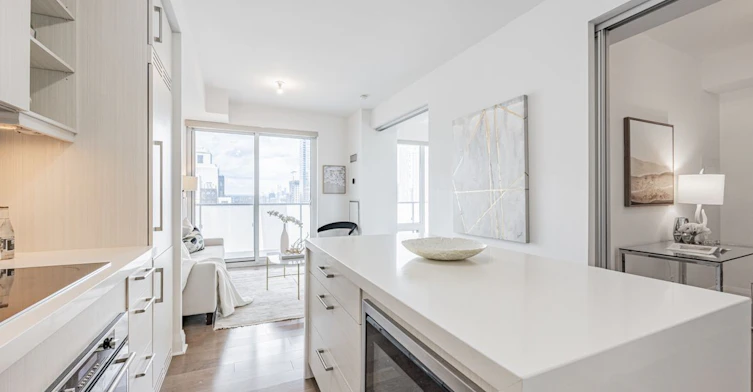 3308-65 St Mary Street, Toronto, ON, M5S 0A6 - 6