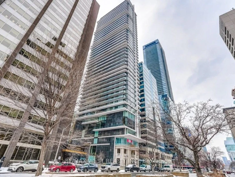 2210-426 University Avenue, Toronto, ON, M5G 1S9 - 24