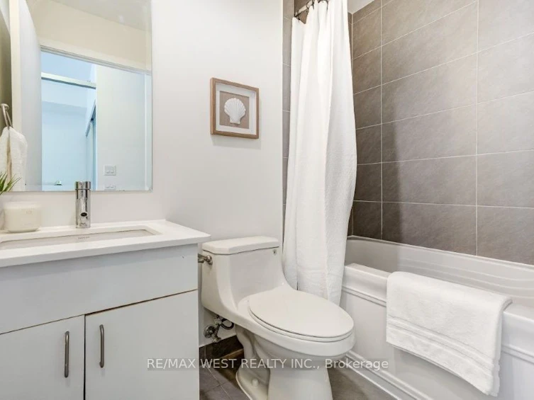 2210-426 University Avenue, Toronto, ON, M5G 1S9 - 19