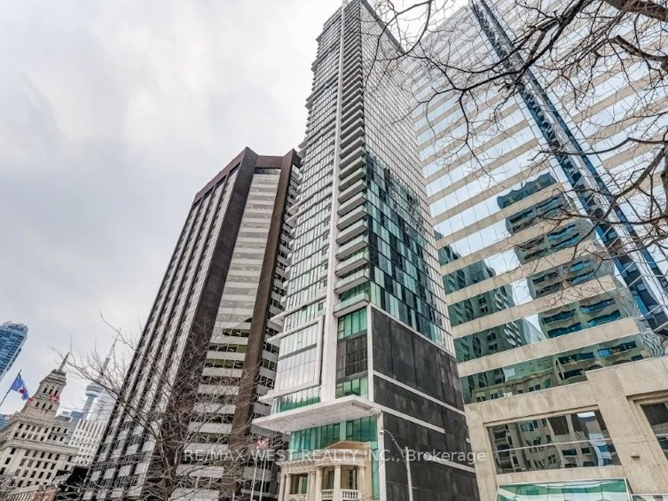 2210-426 University Avenue, Toronto, ON, M5G 1S9 - 23