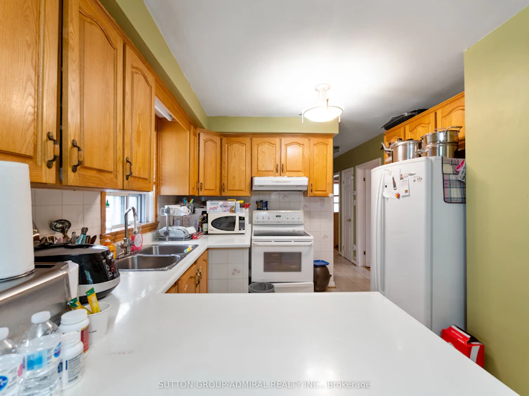 45 Northwood Drive, Toronto, ON, M2M 2J9 - 10