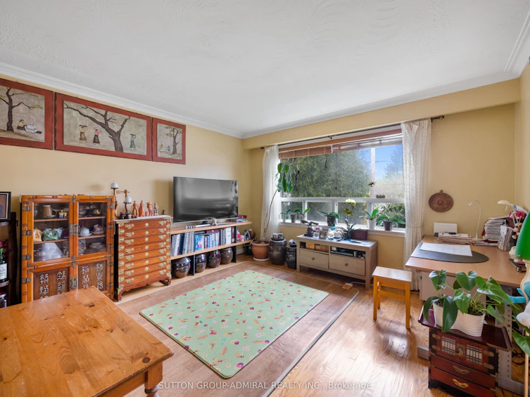 45 Northwood Drive, Toronto, ON, M2M 2J9 - 5